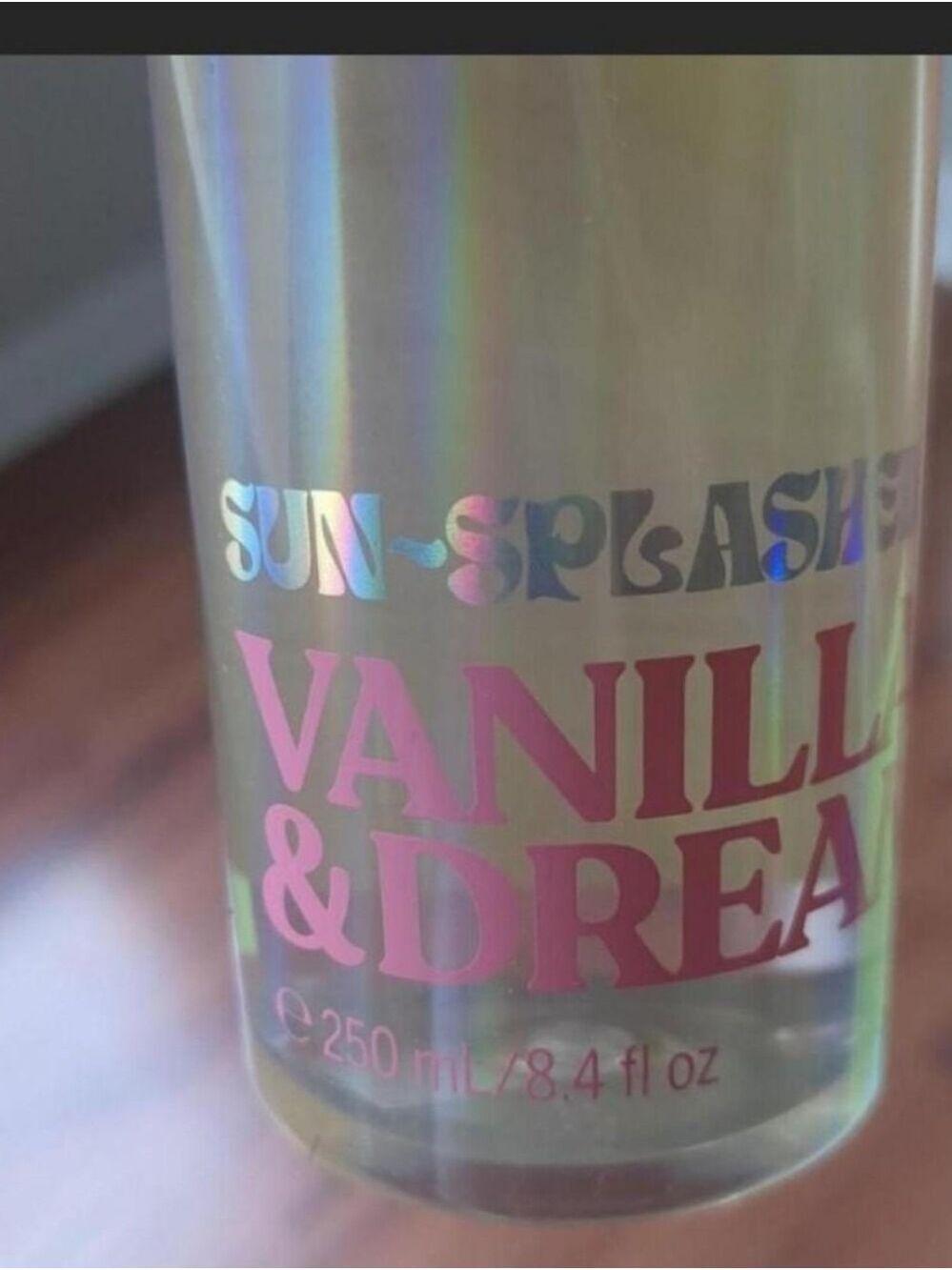 New Victoria's Secret PINK body mist in Sun-Splashed Vanilla & Dream 5 bottles. - Picture 3 of 4